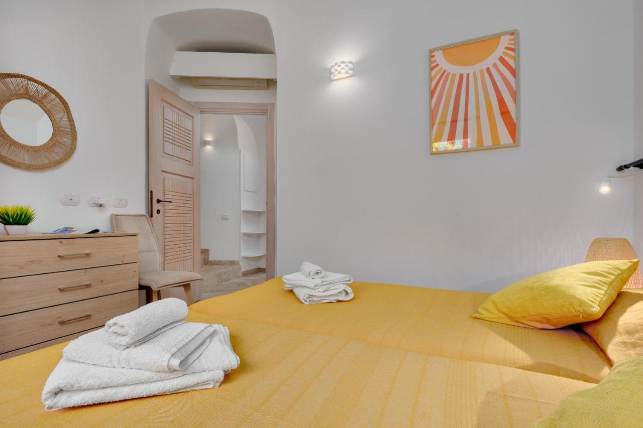 Villetta D'Arancia - Sherdenia Luxury Apartments مارينيلاّ المظهر الخارجي الصورة