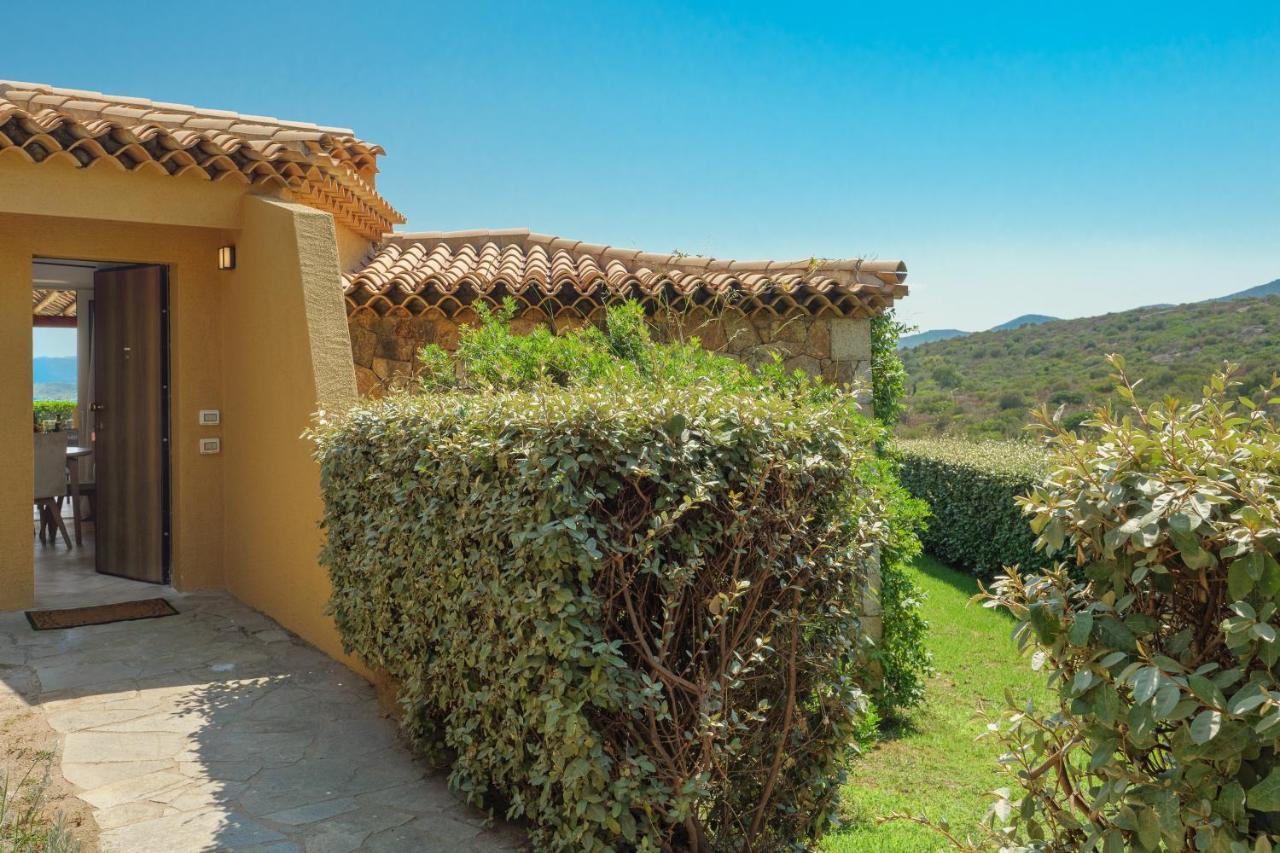 Villetta D'Arancia - Sherdenia Luxury Apartments مارينيلاّ المظهر الخارجي الصورة